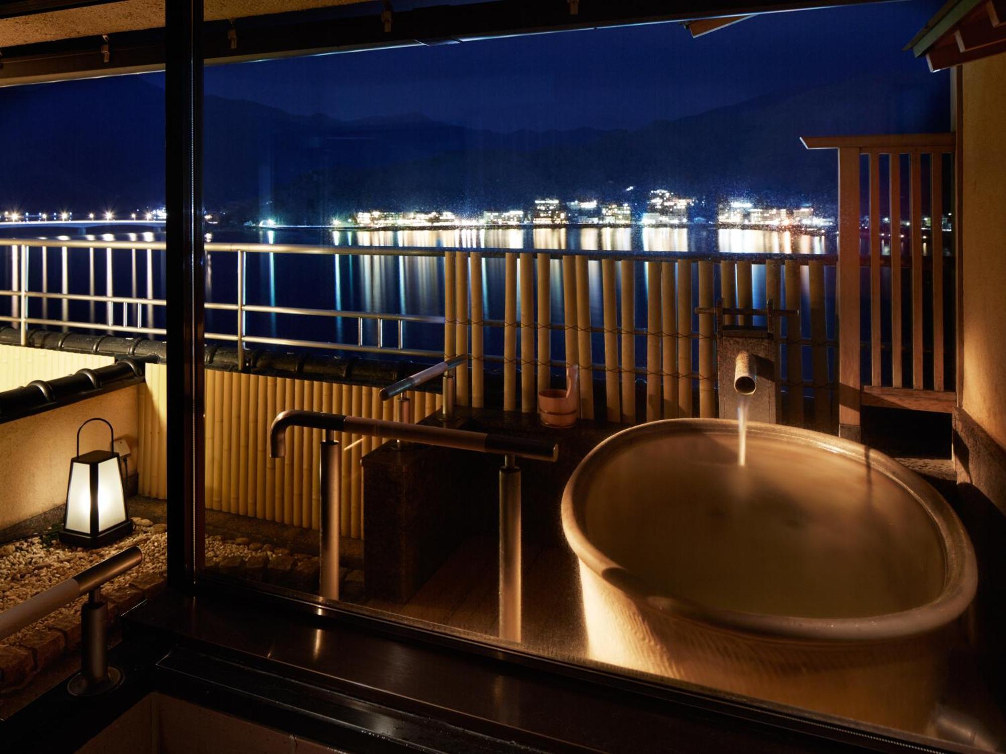 Hotel Fujikawaguchiko Onsen Konanso Pokój zdjęcie A traditional Japanese onsen
