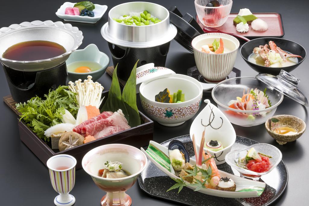 Hotel Fujikawaguchiko Onsen Konanso Zewnętrze zdjęcie A selection of Japanese cuisine